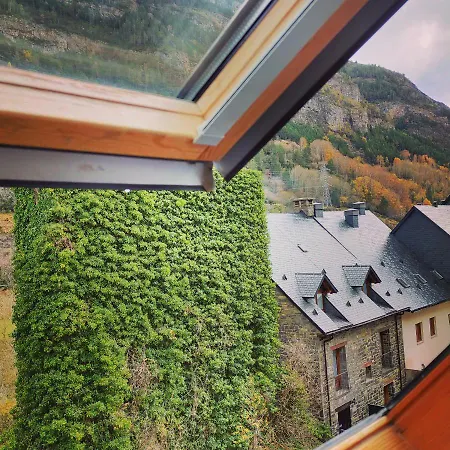 Precioso Atico Duplex En Canfranc, Casa Marco *