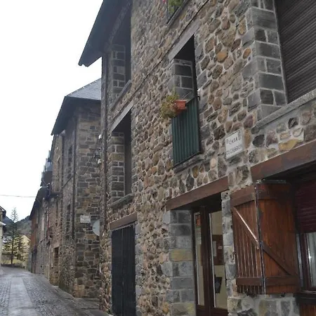 Precioso Atico Duplex En Canfranc, Casa Marco Апартаменты