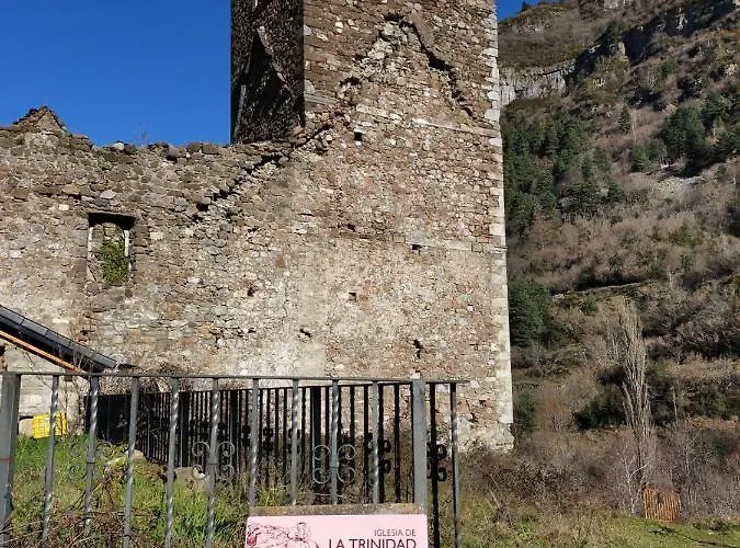 Atico Duplex En Canfranc , Garaje Directo Junto Astun-Candanchu, Casa Marco Lägenhet *